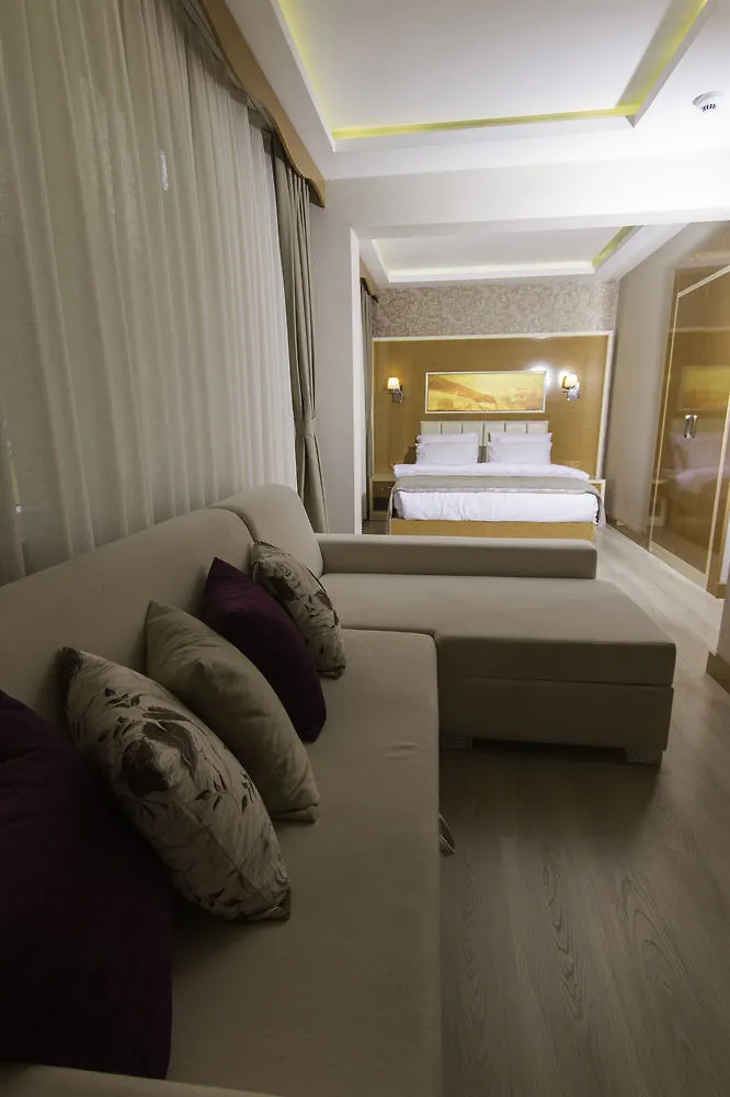 ***  Mars Hotel イスタンブール トルコ